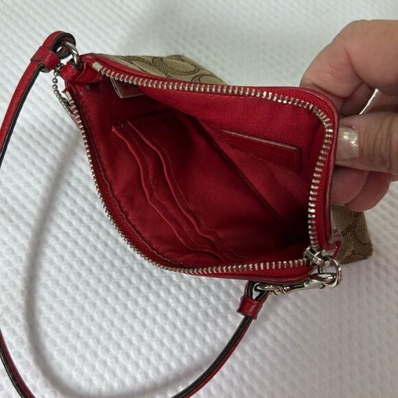 Coach tan and red Wristlet with Logo Pattern - Picture 4 of 10